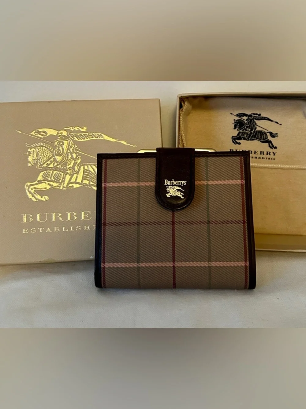 Authentic vintage Burberrys (pre-1999 logo) Nova Check wallet with Box and Dusty - Picture 1 of 8